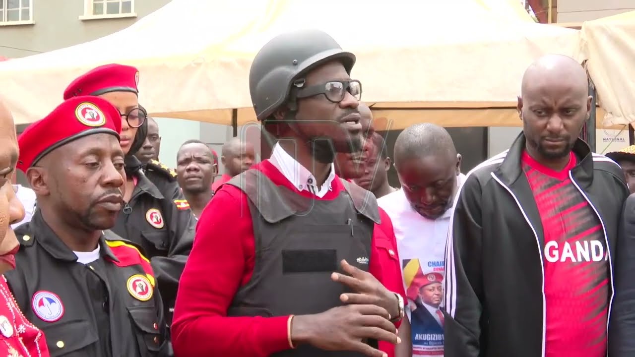 Robert Kyagulanyi asabye ab’e Ntebe bamukwasizeeko ayingire obuyinza