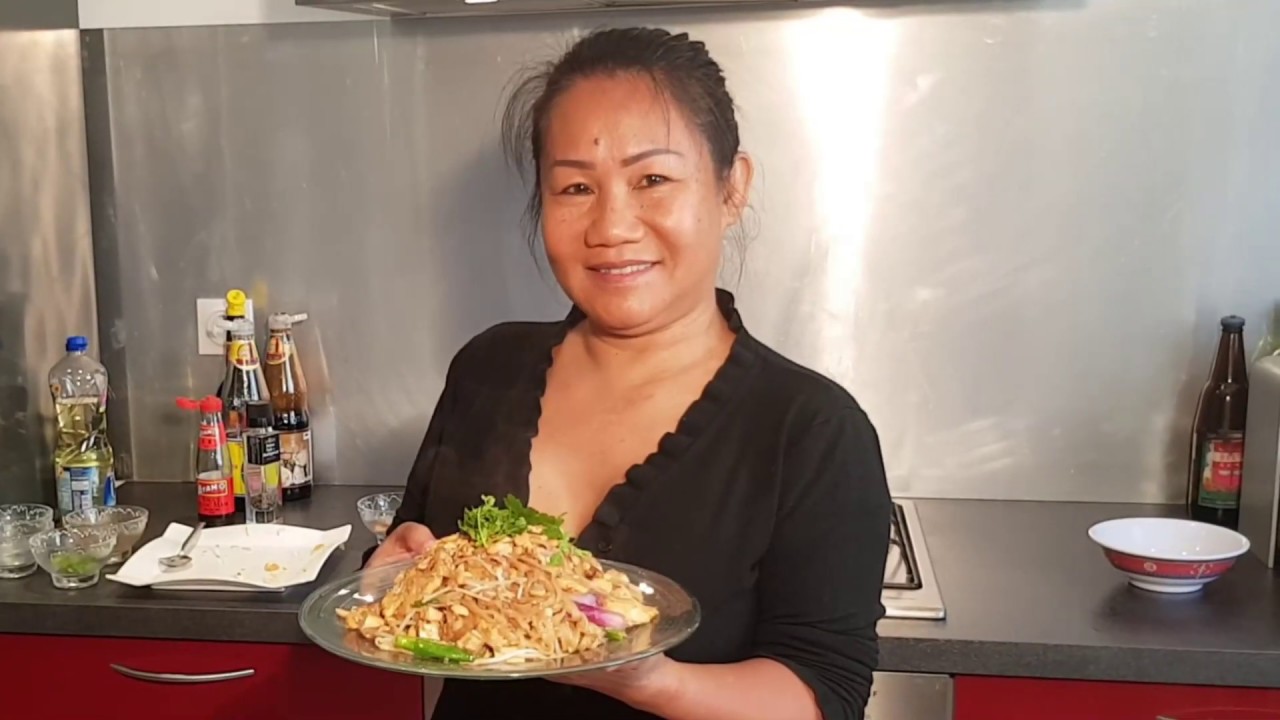 Pad Thaï - Recette authentique par la Cheffe Taewa - On confine, On cuisine !