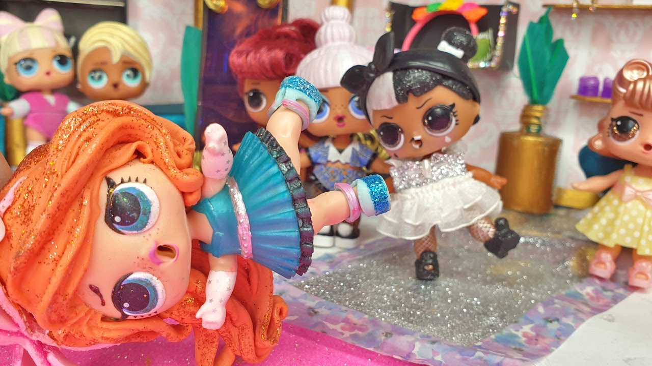 L'inaugurazione della fashion boutique 😖 [ ✨Glitter Family ep. 3 ✨]