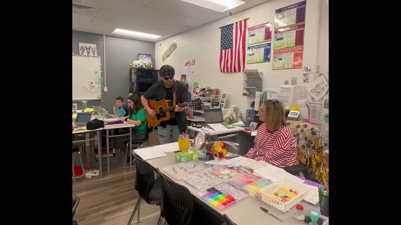 Ami gets a Valentine's Day Singing Telegram.