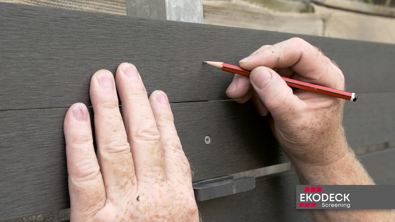 Ekodeck Screening Installation on Steel Posts