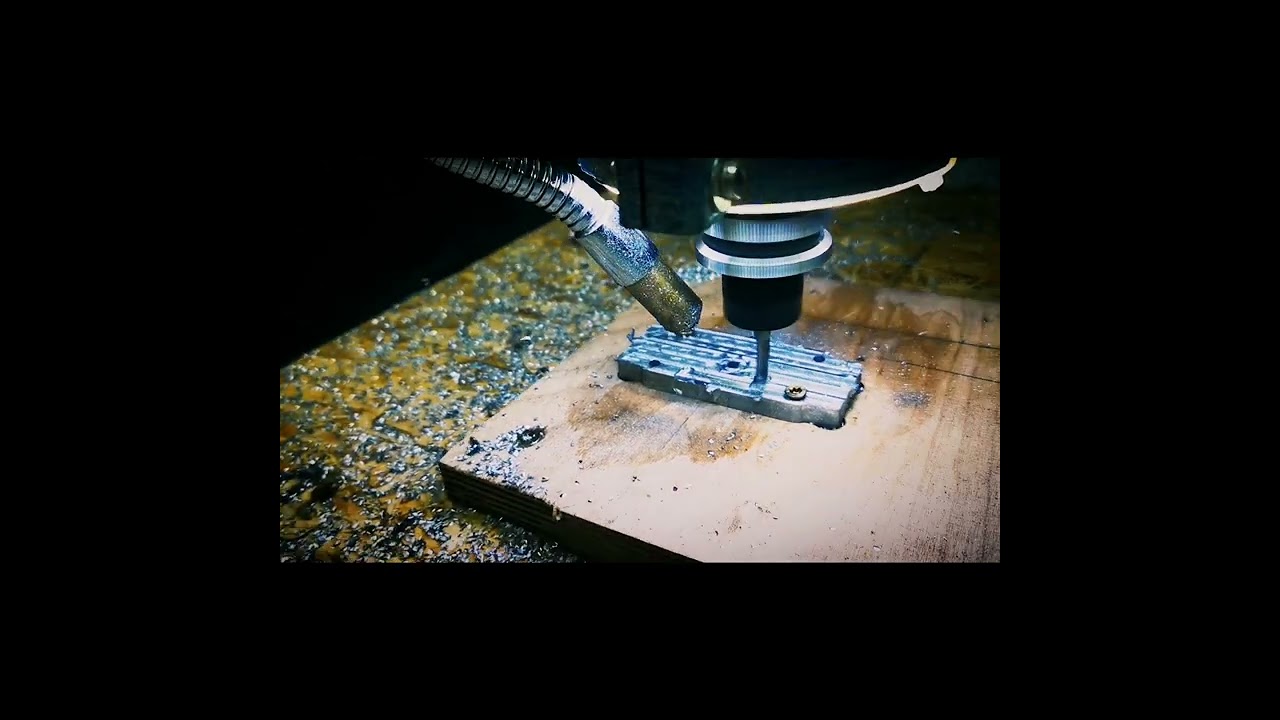 Milling of a camera mount - Small Weekend Project