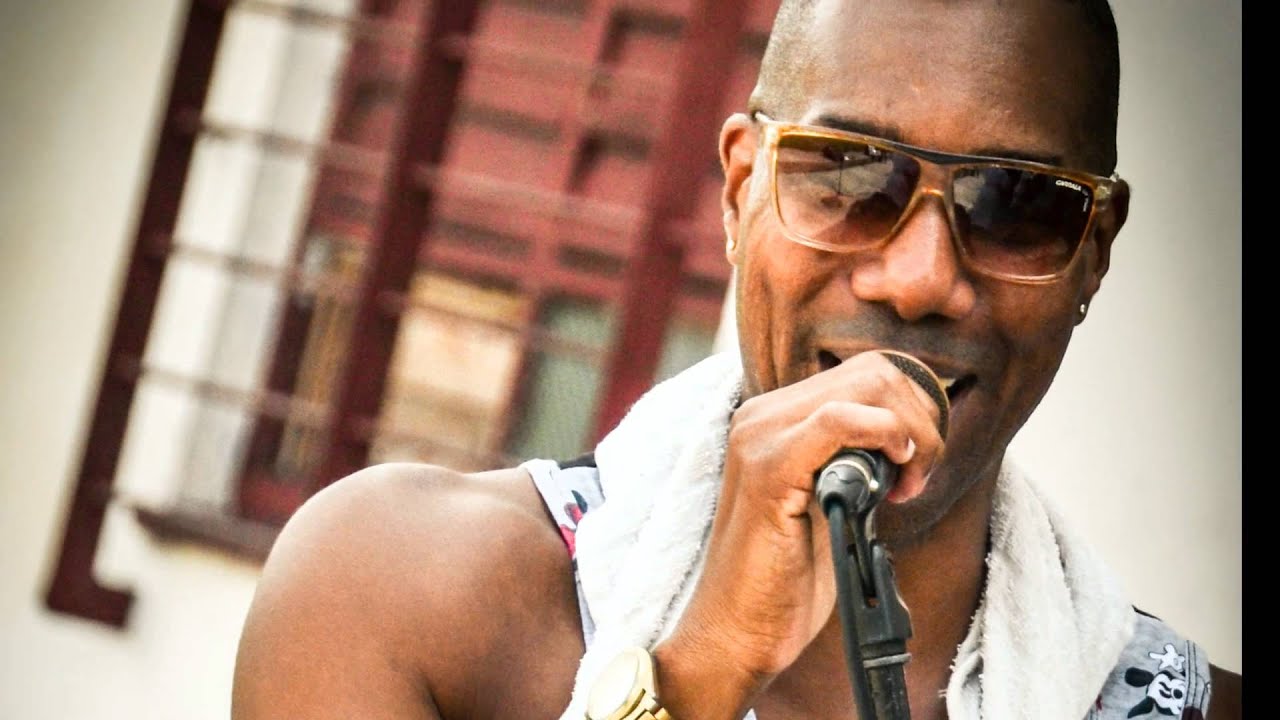 Orquesta Suave Tumbao ensayando desde La Habana
