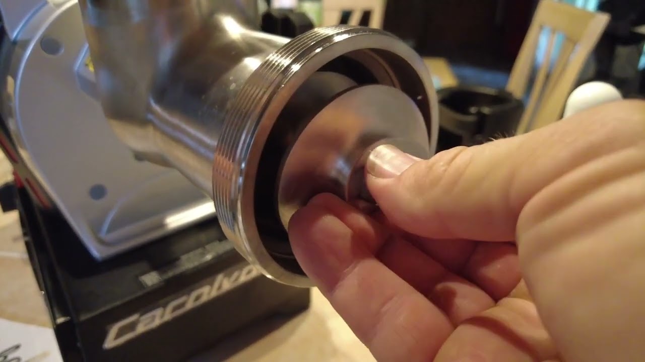 Cabela's Carnivore Meat Grinder Review