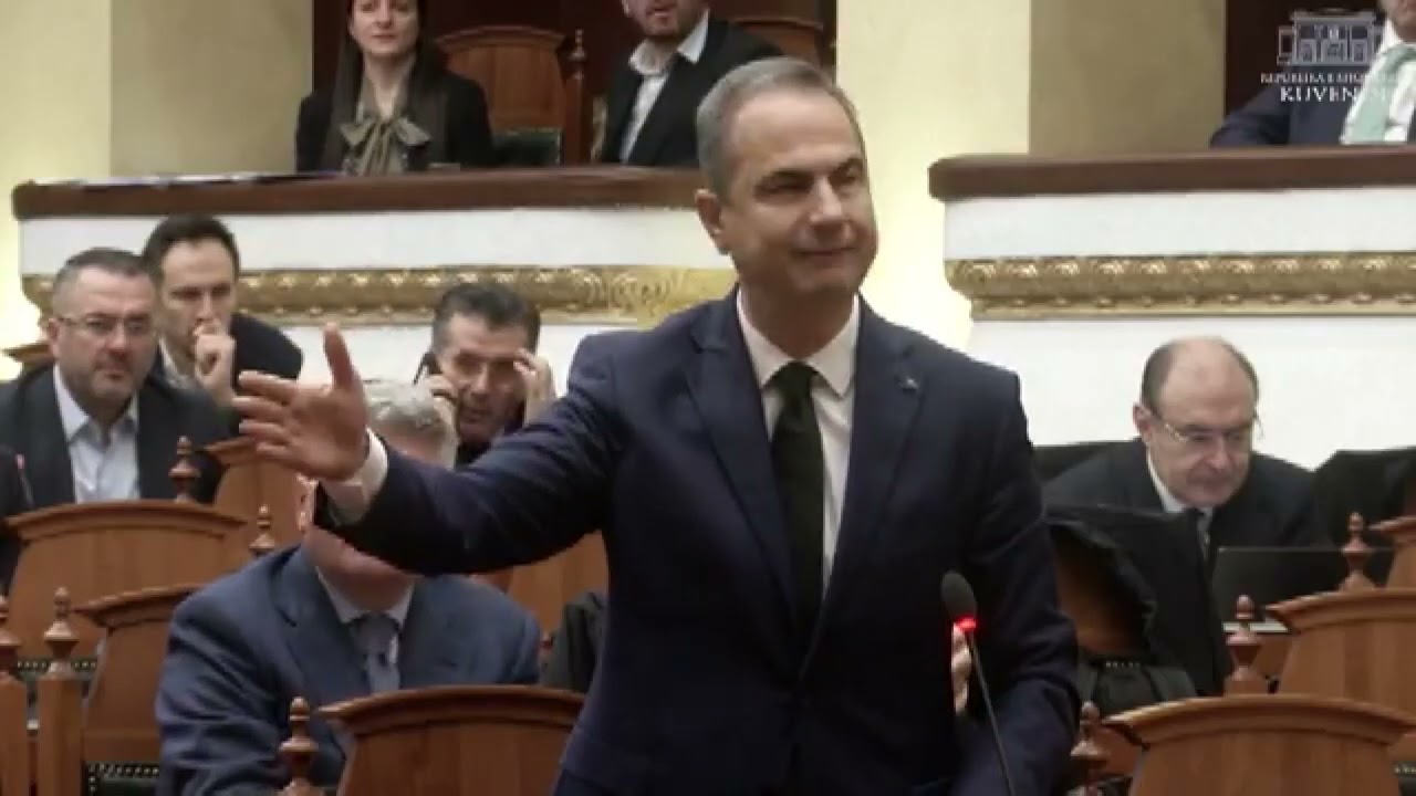 Top Channel/ Vithet, prapanica, gojëpërdalë, degjeneron fjalori i deputetëve në Kuvend