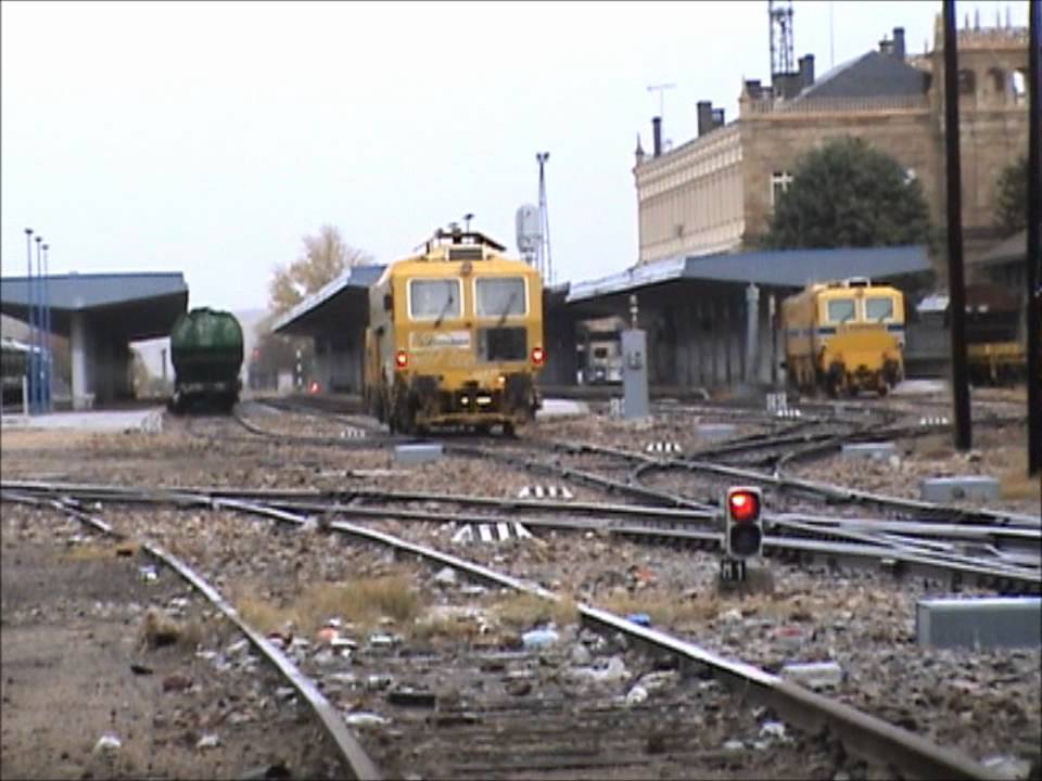 Maquinaria de obra en la estación de Zamora