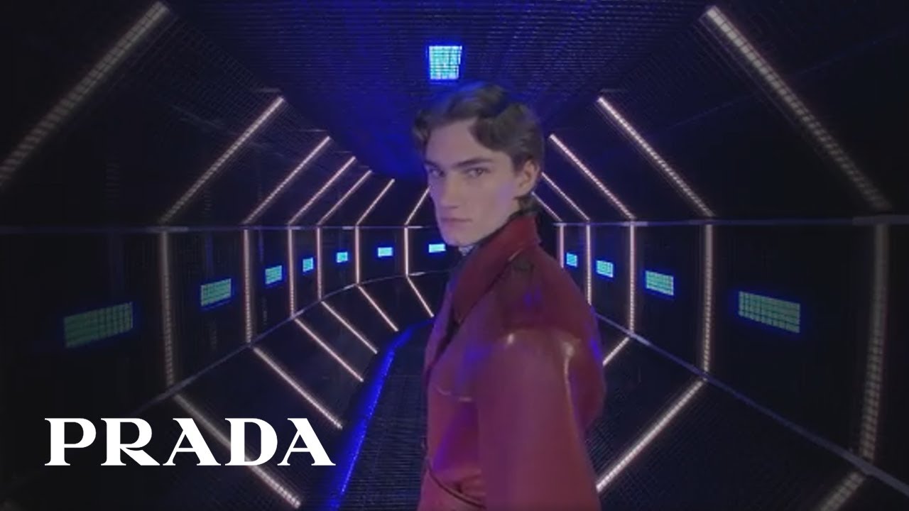 A 360&deg; experience into Prada FW22 Menswear Collection