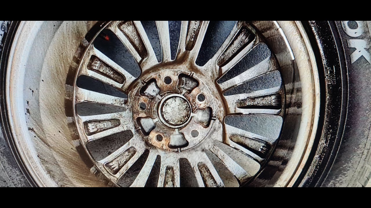 Descontaminação, polimento e proteção de rodas Studio Automotivo