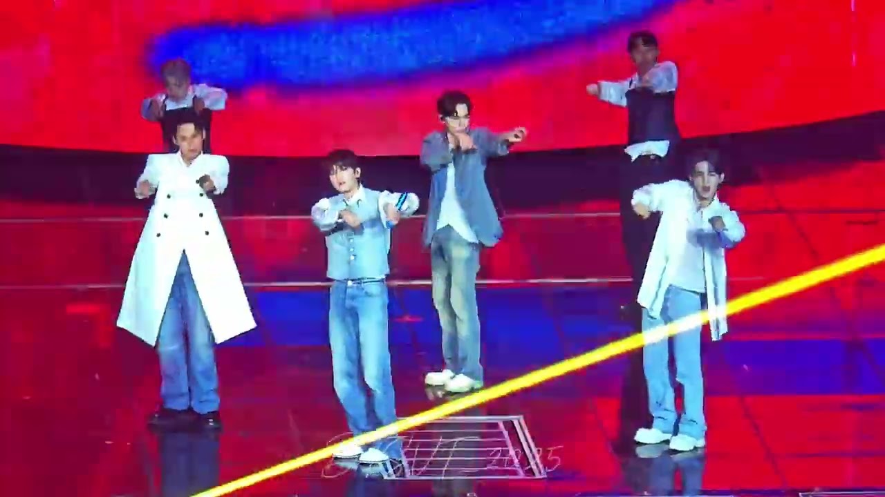 Hiphop Units performance Live .#seventeen #svt #vernon #scoups #mingyu #wonwoo #
