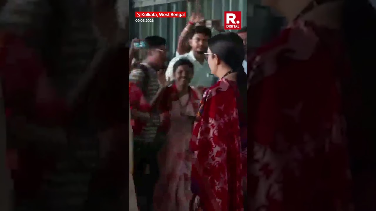 BJP leader Smriti Irani Reaches Kolkata To Attend The Swearing in Ceremony Of Suvendu Adhikari
