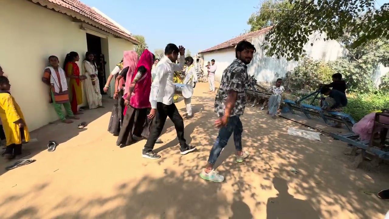 દેશી ઢોલ ના તાલે 