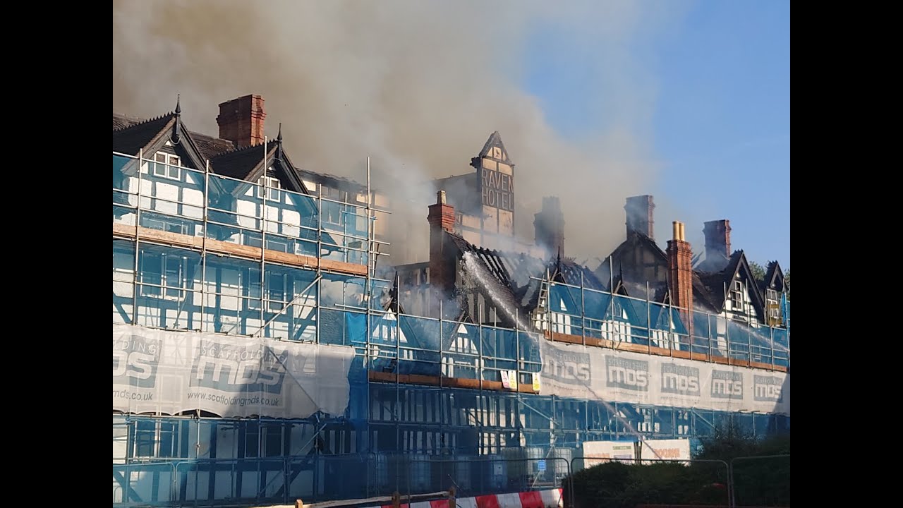 The Raven Hotel Fire (As it Happened)🔥Droitwich Spa