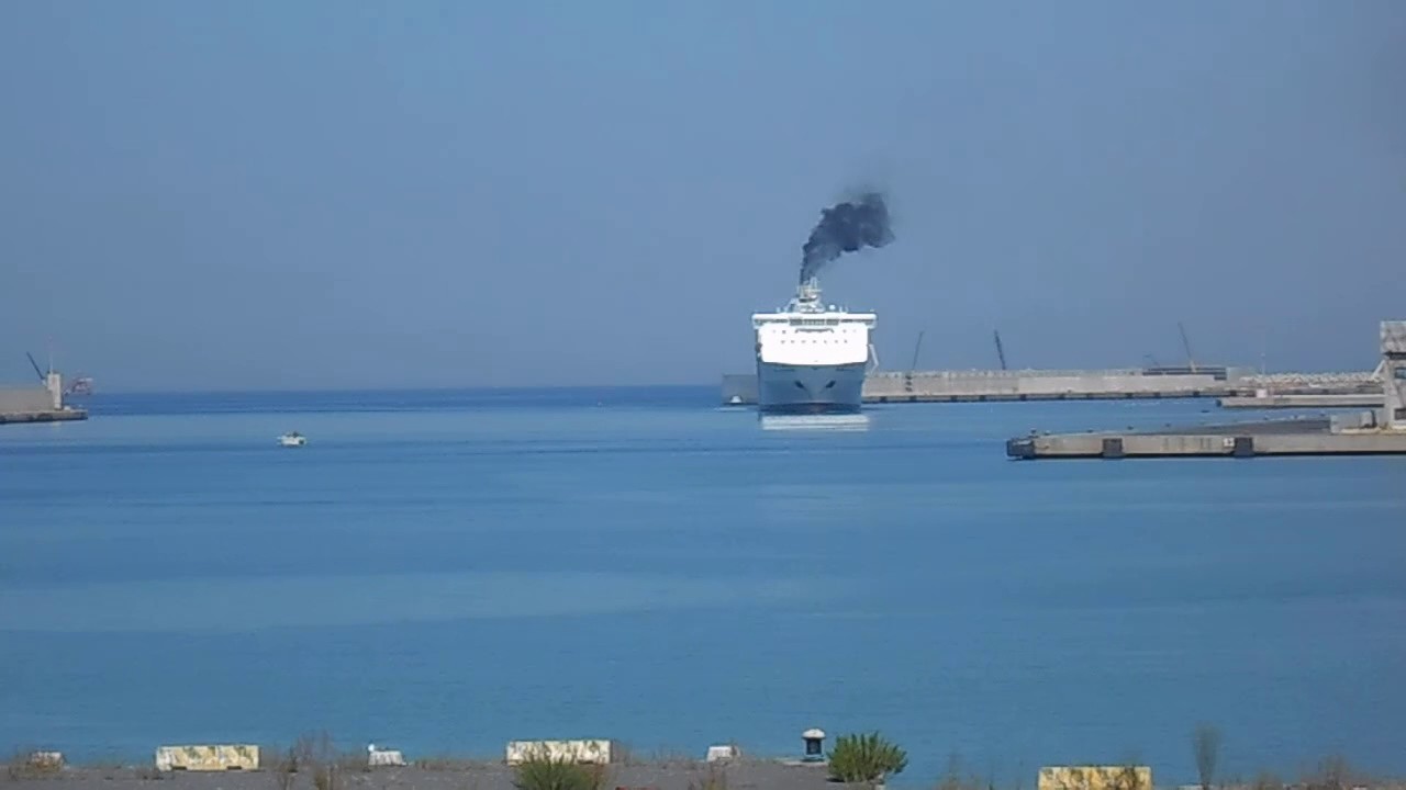Arrivo della Splendid a Civitavecchia/Arrival of Splendid to Civitavecchia on August 26 2016 (GNV)