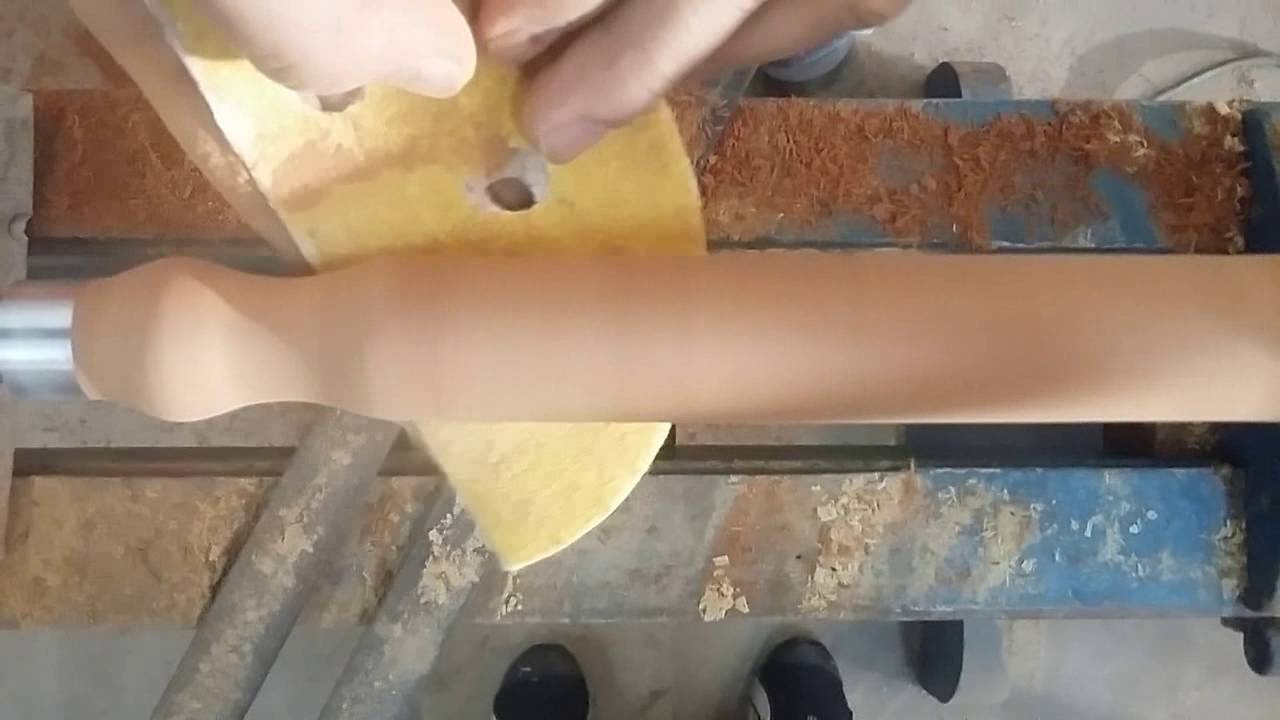 Como tornear madeiras de forma artesanal