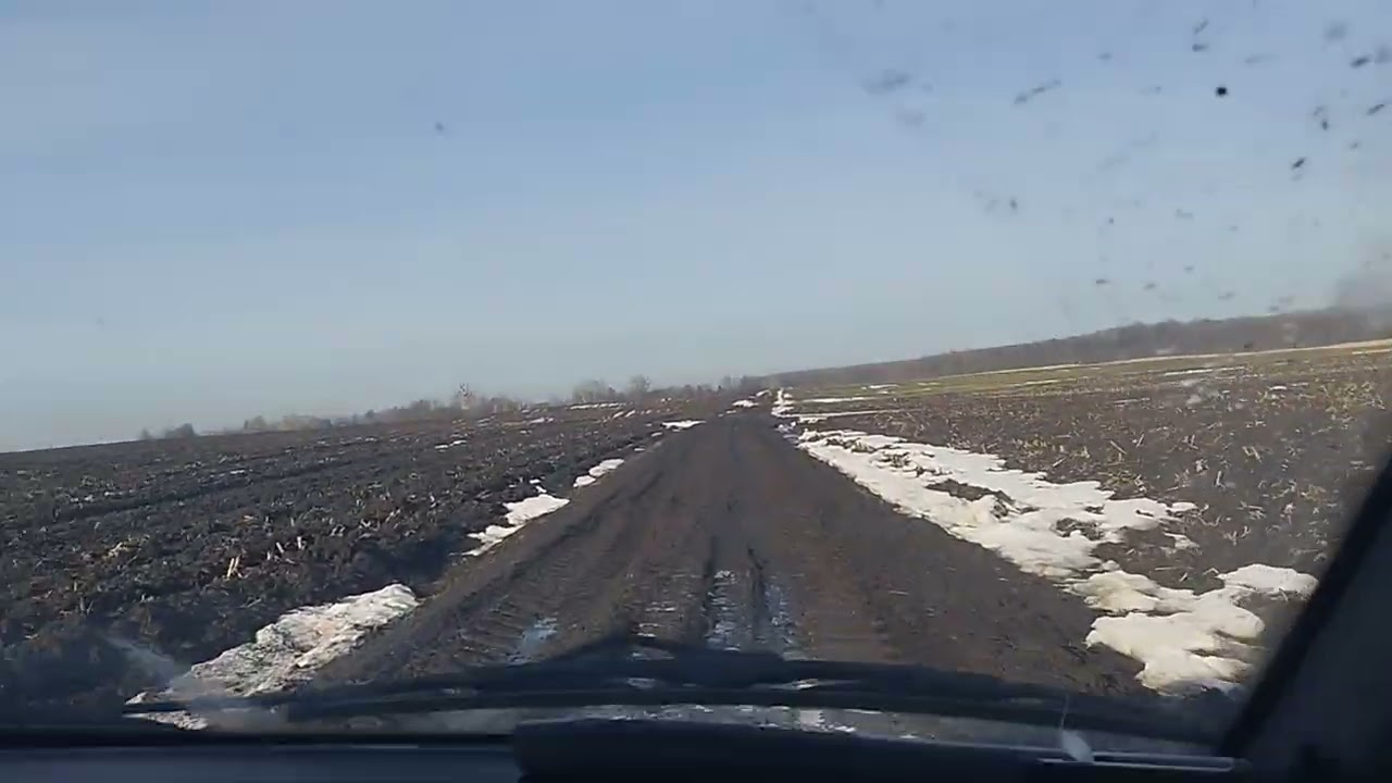 Їдем по болоті на хутір Снігуруветчина.