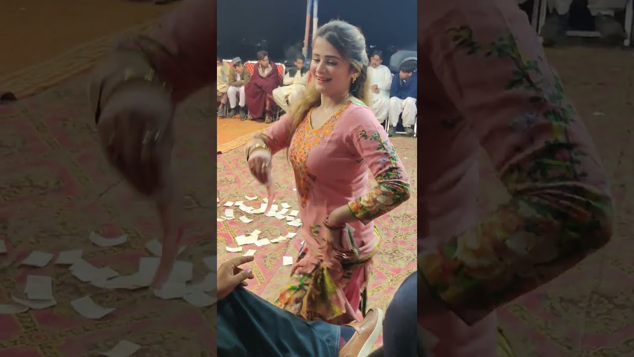 Long nak da uttu lak patla dance madam Roshni #dance #madam #roshni