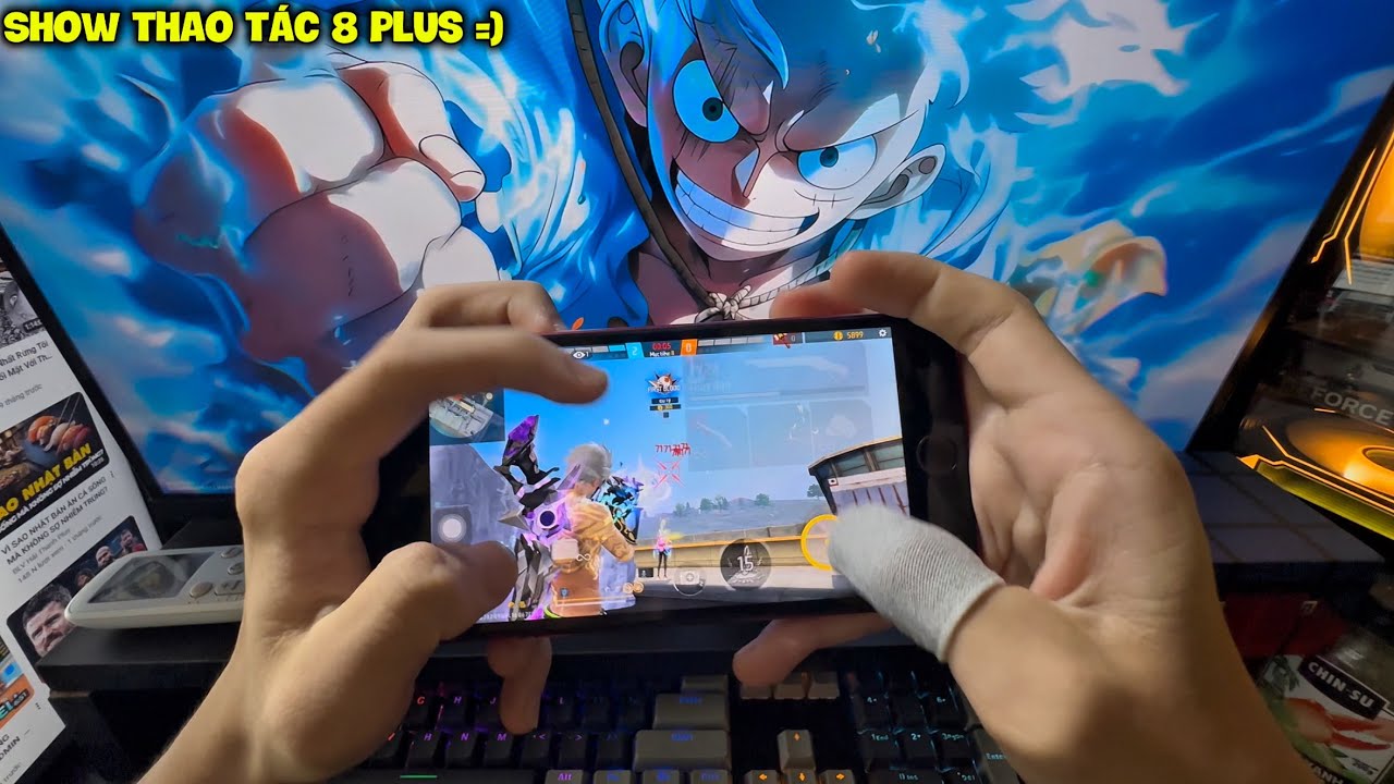 Free Fire] SHOW THAO TÁC TAY IPHONE 8PLUS & ĐÁ LIVE DÍ DÍ IDO VOTU