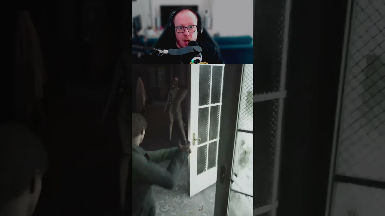 Did that door squeak? :O | #lihan_gdj on #Twitch