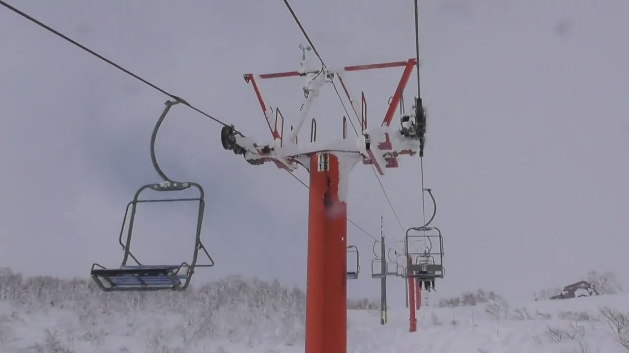 （動くのレア？）ニセコ東急グラン・ヒラフ　エース第3ペア　Ase Pair Lift No.3, Niseko Grand HIRAFU, Japan