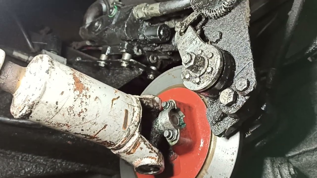 ELEX 81A течёт передний распределитель из под тросика...