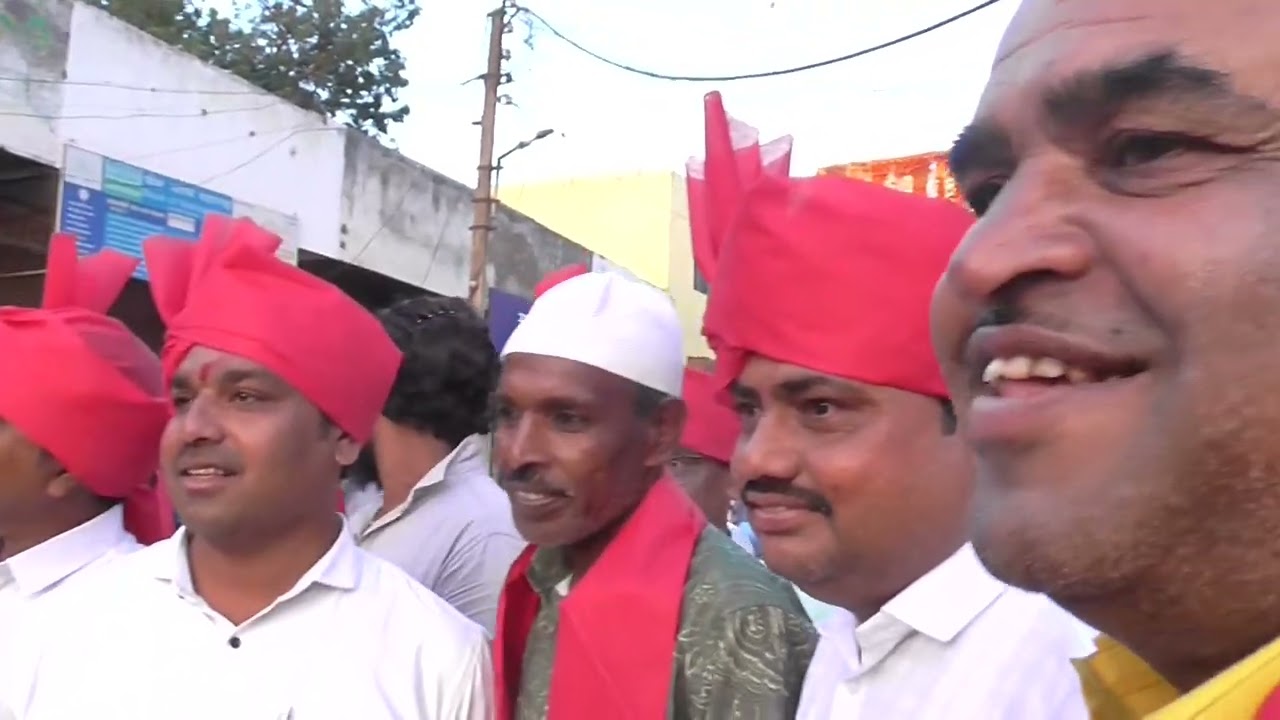 Tune kajal lagaya Nagar Palika Khuldabad ki taraf se chadar sharif to dargah Zar Zari Zar Baksh Khul