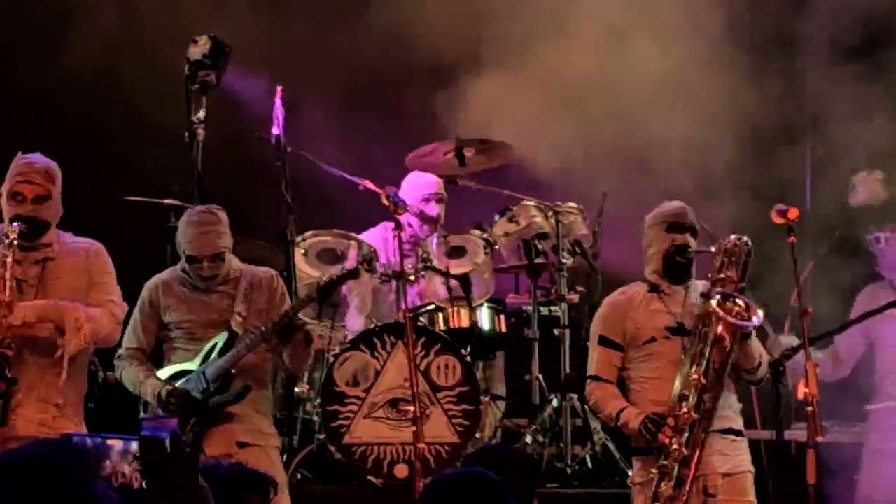 Here Come The Mummies 