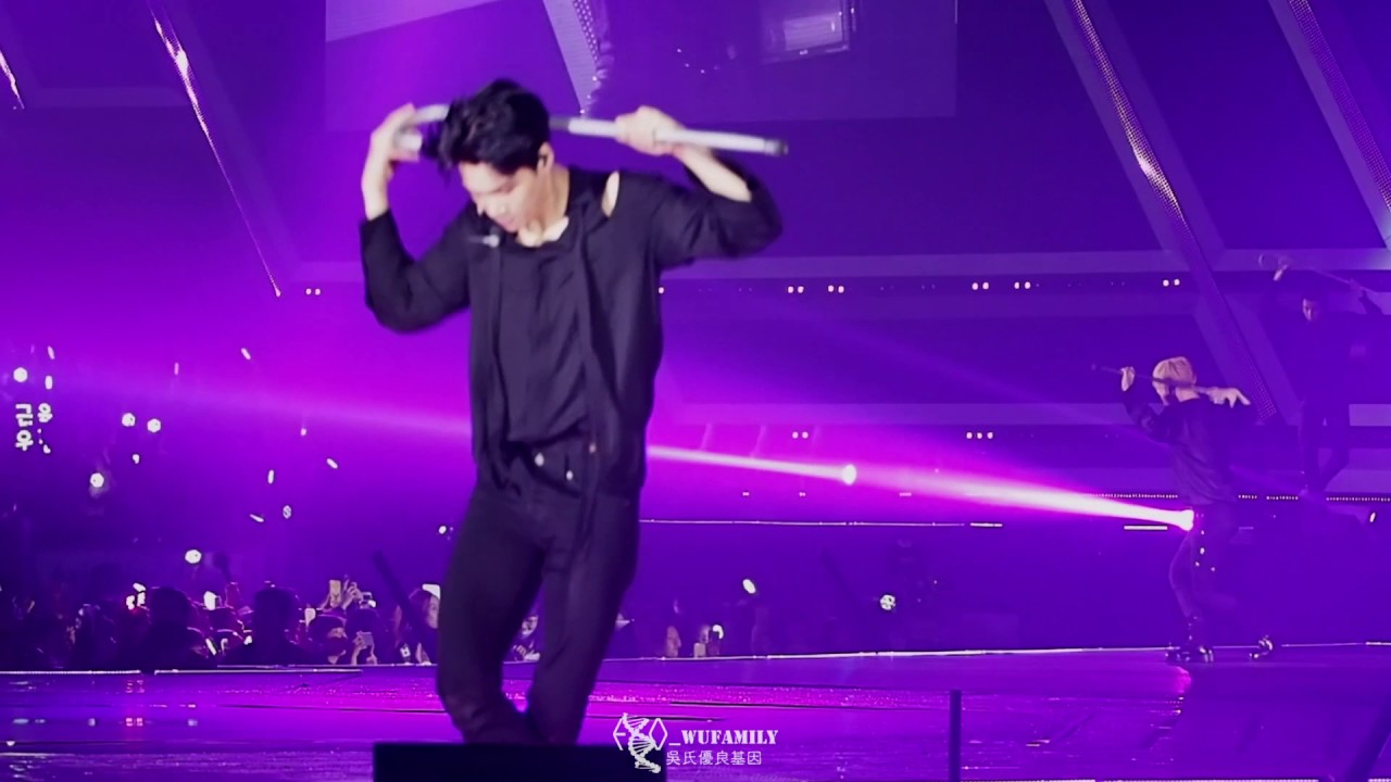 170212 Artificial Love + Blind Fold Dance (Kai focus)