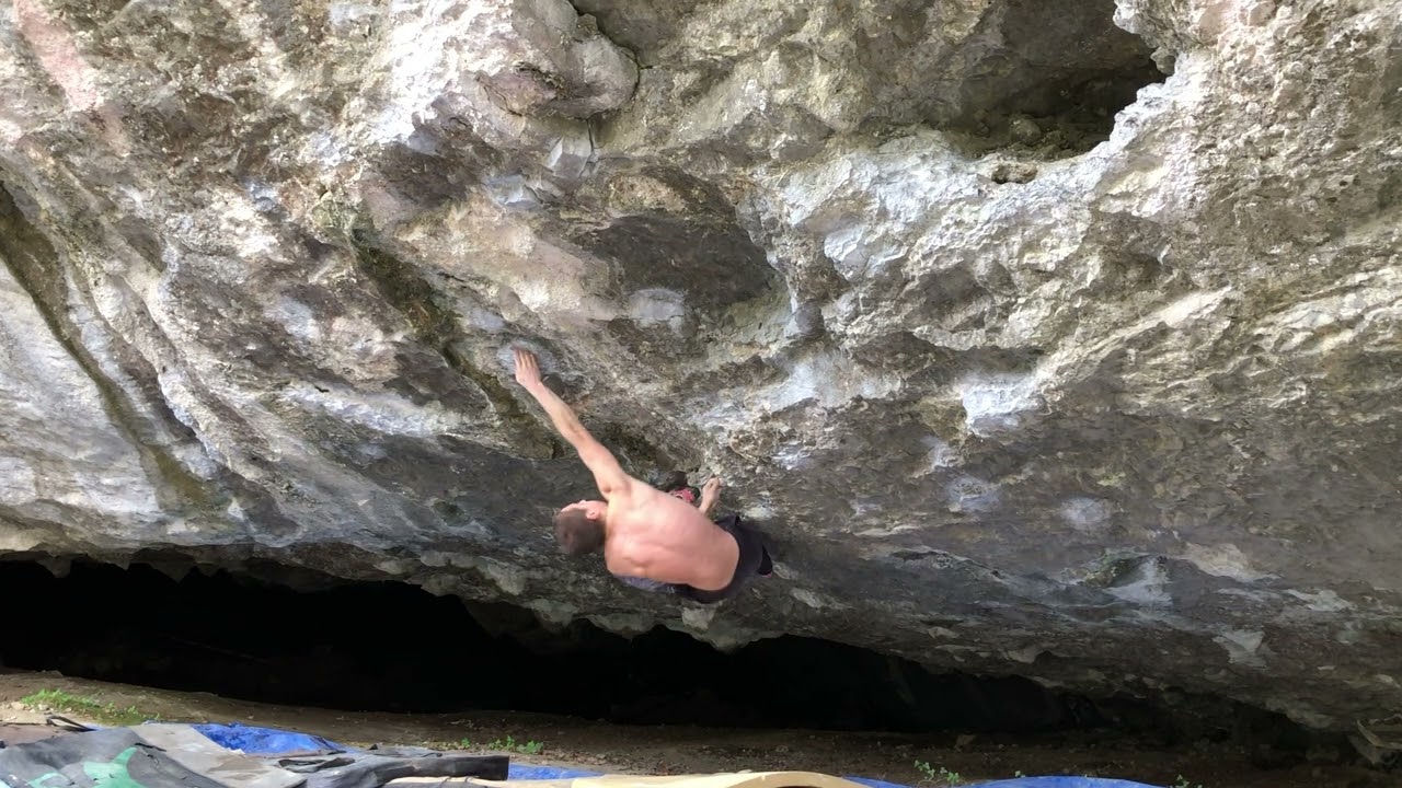 8a Furming + Árbol de Manos. Araotz. 25/01/2026. #araotz #climbing #bouldering #rockclimbing 