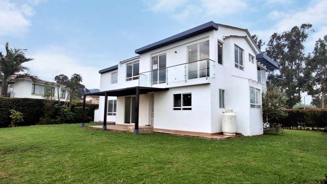 Casa en Venta y Arriendo en El Sopo - INMOBILIARE Julio Corredor
