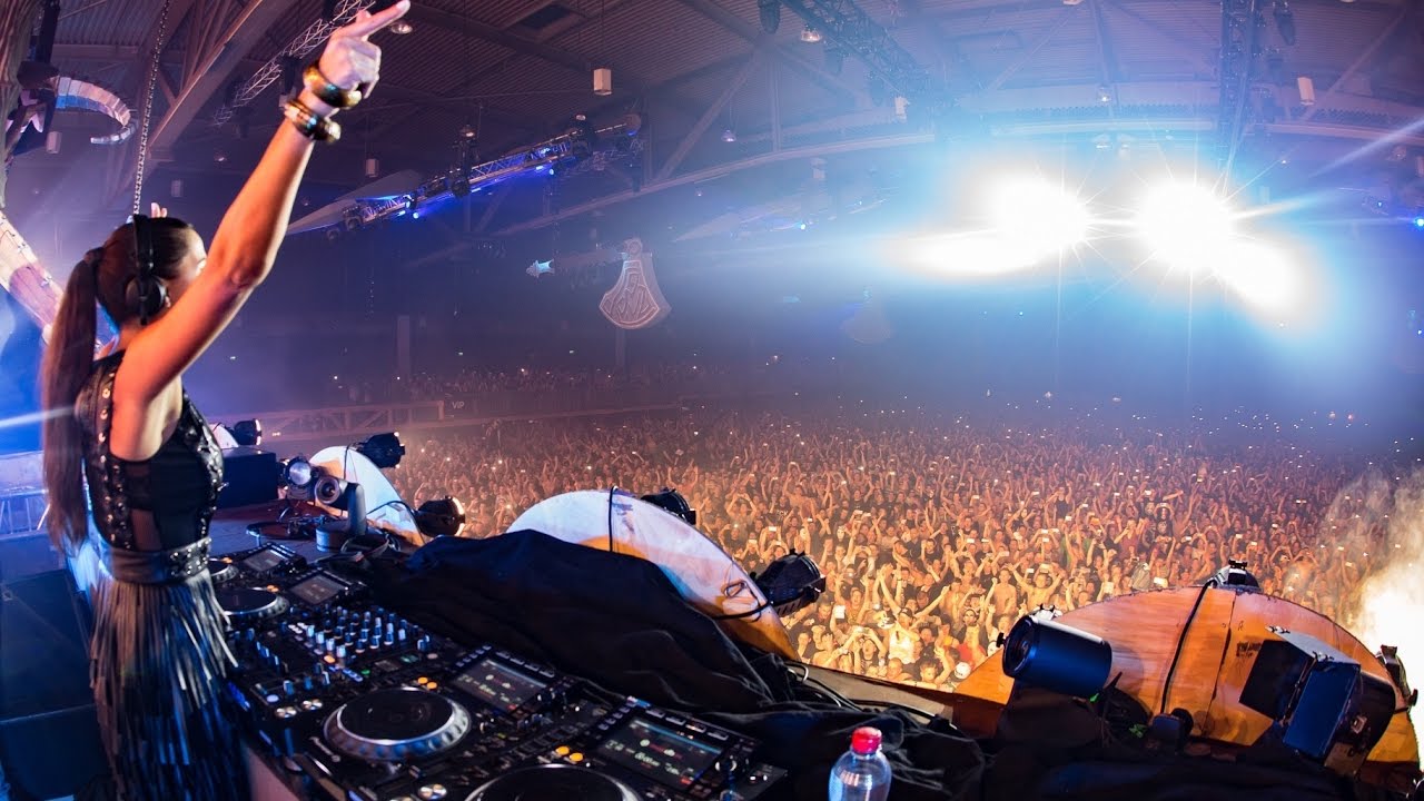 Miss K8 - St8ment (Official Videoclip)