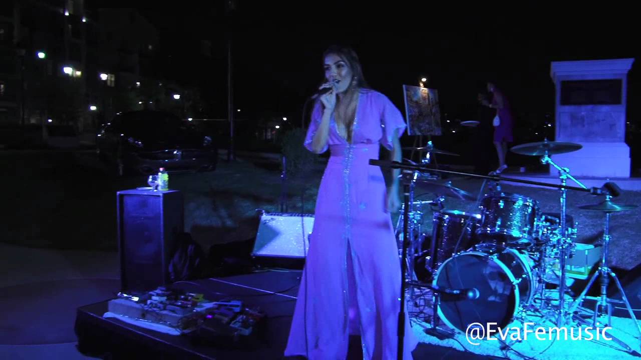 EvaFe Singing @Atlantic Station