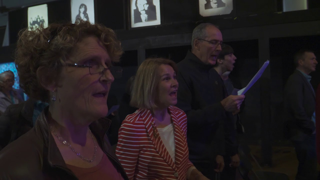 PopUp Chorus sings 