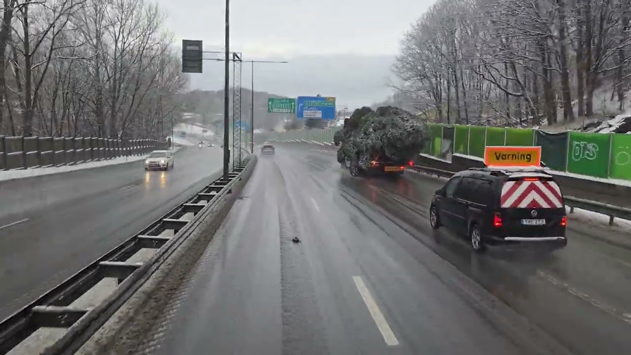 Första snön på Rv 40 strax innan Göteborg  25 11 19