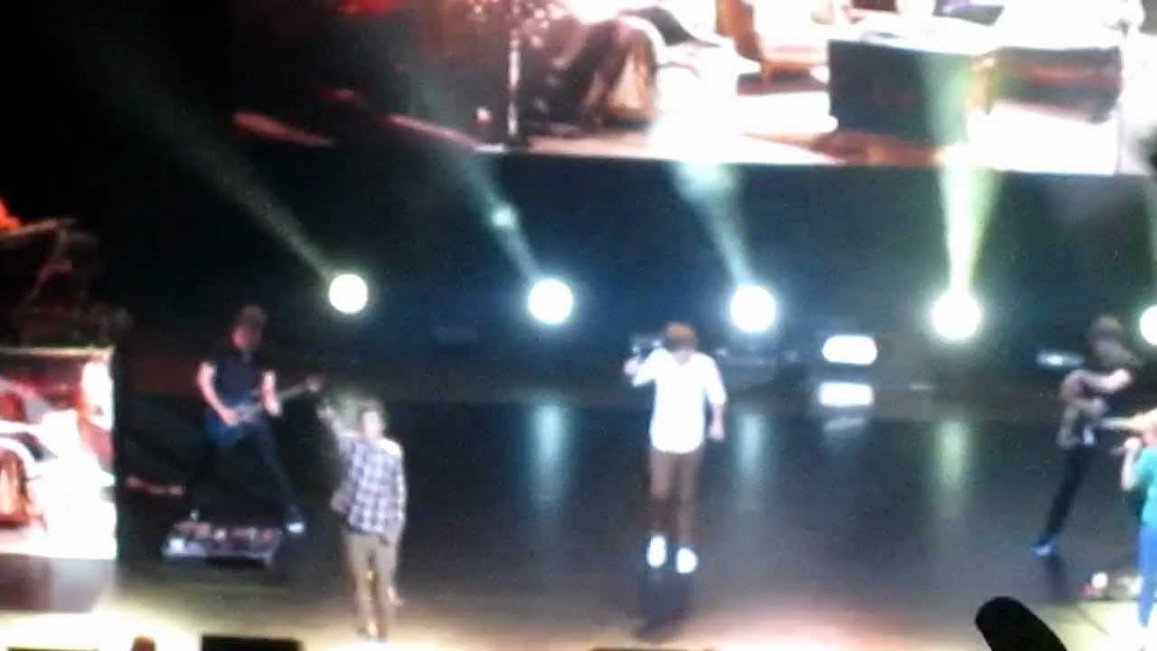 Save you tonight- One direction (Oakland Ca)