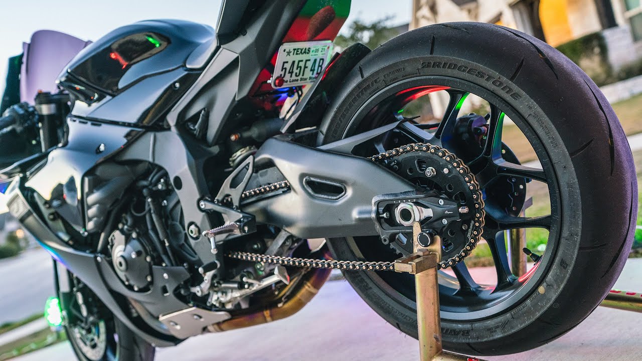 Installing Chain & Sprockets on the Yamaha R1! *MAJOR IMPROVEMENT*