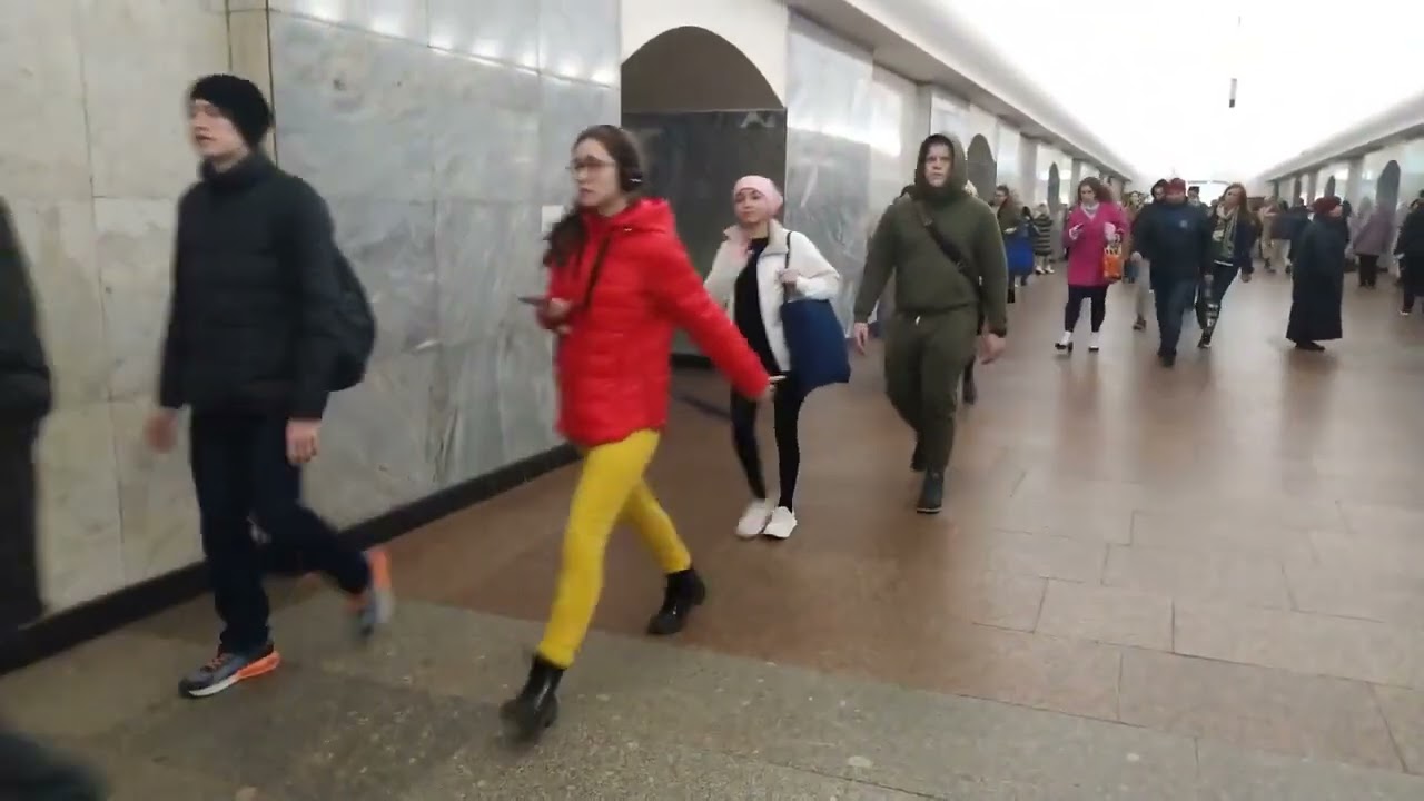 Metro Moscow, from Lubyanka station to Komsomolskaya, Red Line