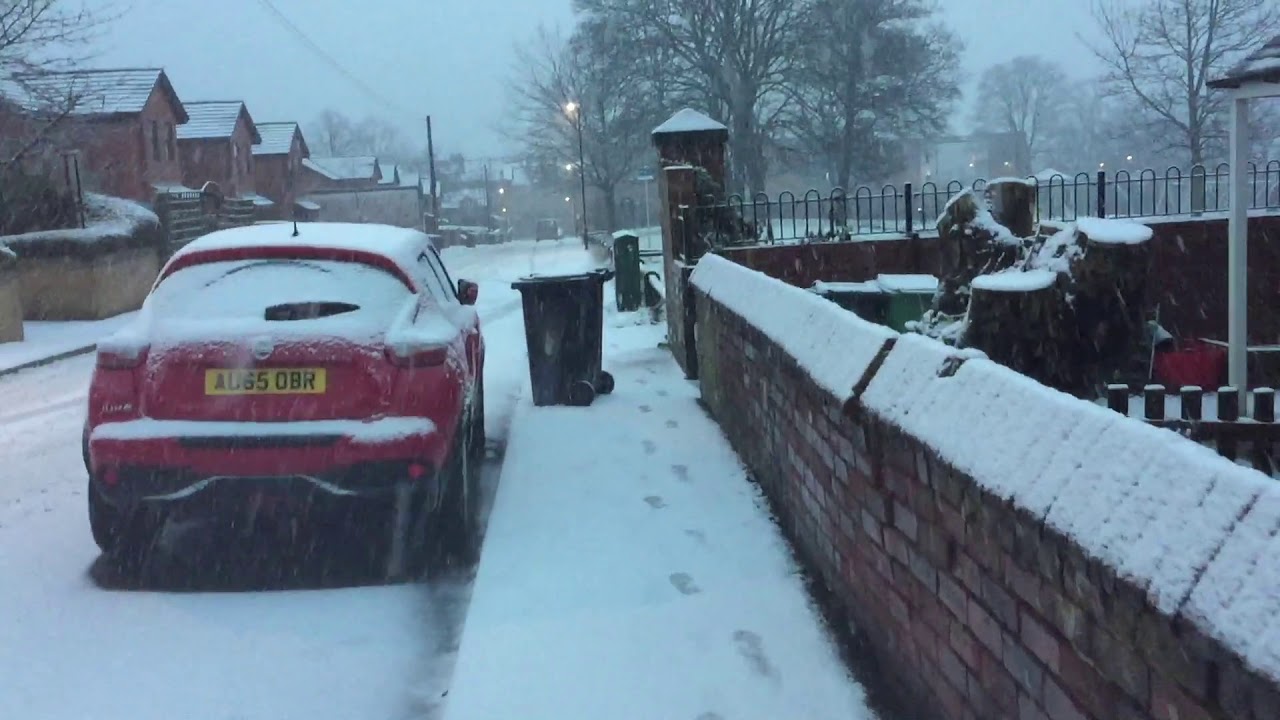 Snow in Chapeltown, Leeds 14 01 2021 08 30 am