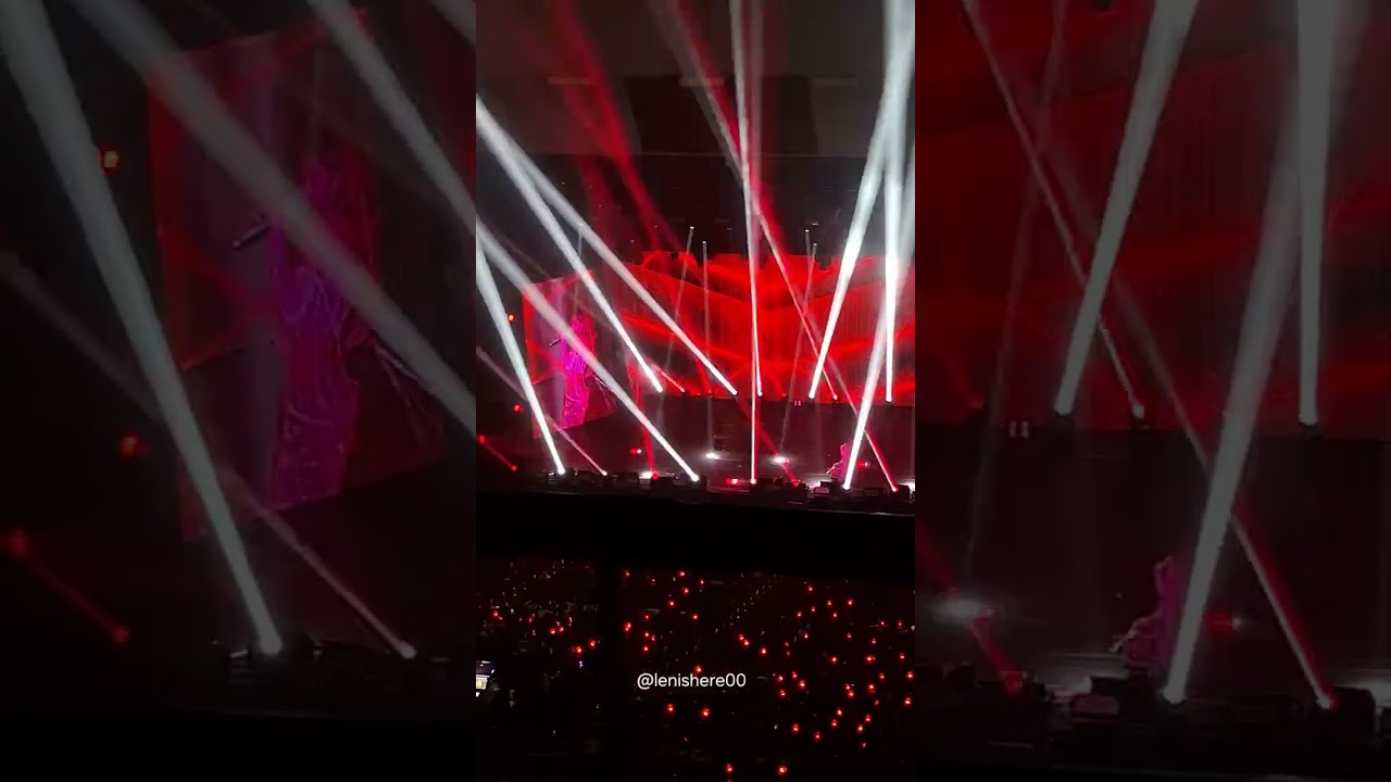 2025 KISS OF LIFE 1ST WORLD TOUR [KISS ROAD] in TAIPEI - Kitty Cat (JULIE Solo)