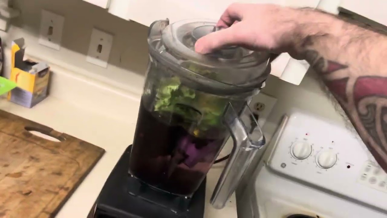How to make an antioxidant smoothie with the Micmac and Comanche medicine men. 