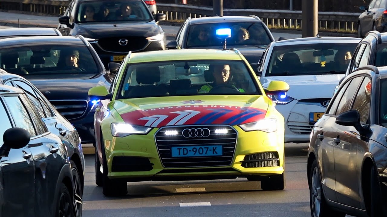 [Moeilijk door verkeer] Politie, Ambulances & Orgaandonatie met spoed in Jellum & Groningen