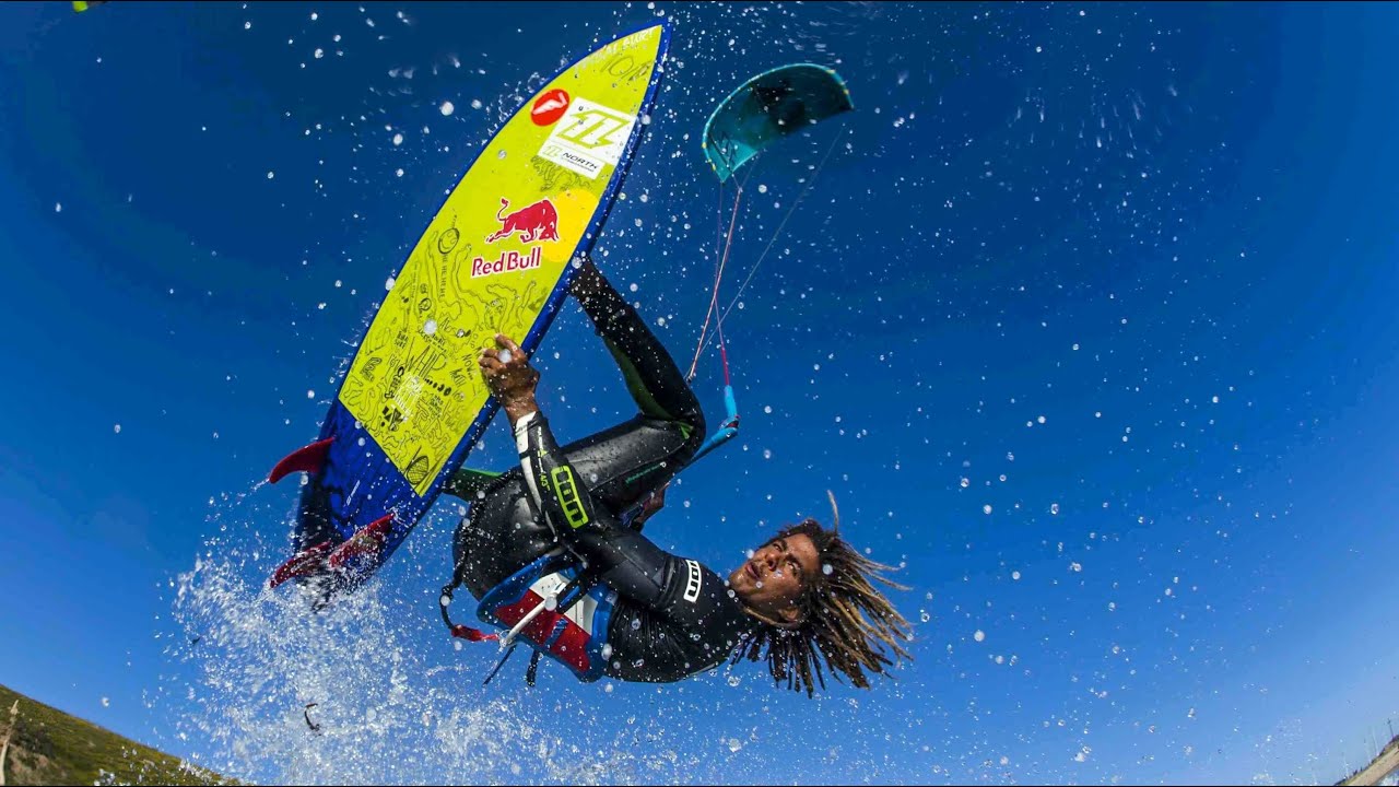 Strapless kitesurfing in Italy - Red Bull Unfastened 2014