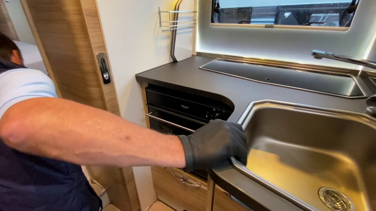 Oven Demo || Adria Coral 690