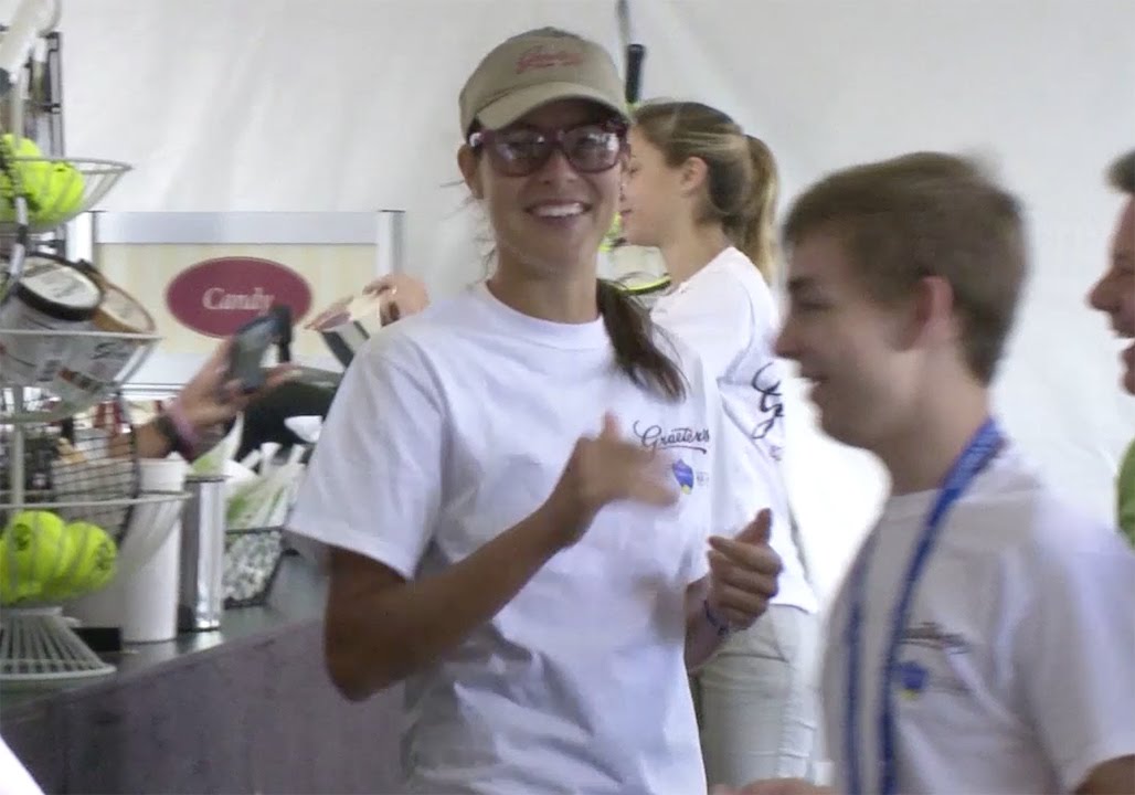 Ana Ivanovic Surprises Fans and Goes Undercover Serving Ice Cream Instead of Aces