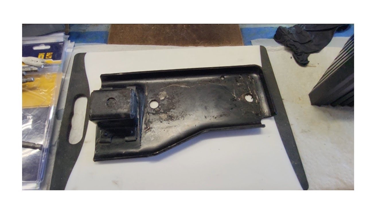 97 Jeep Cherokee: Repairing Exhaust Hanger Mount