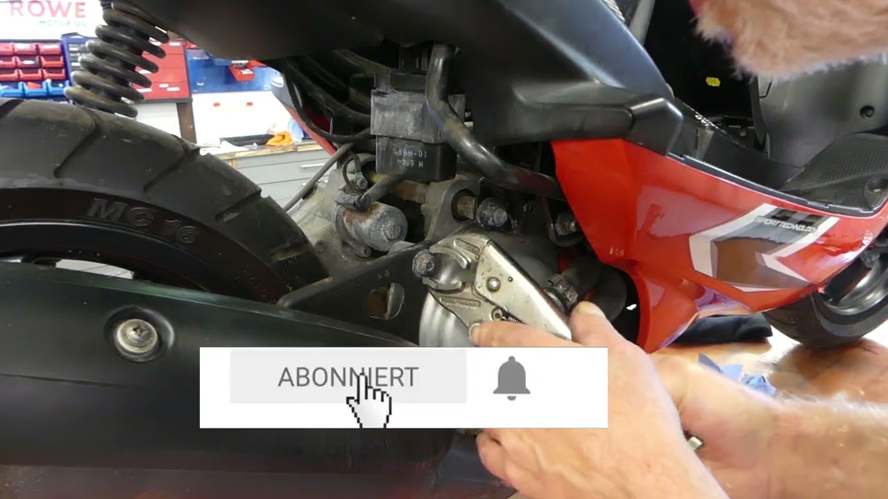 Yamaha Aerox SA14 Auspuff und Variomatik Ausbau und Rundblick