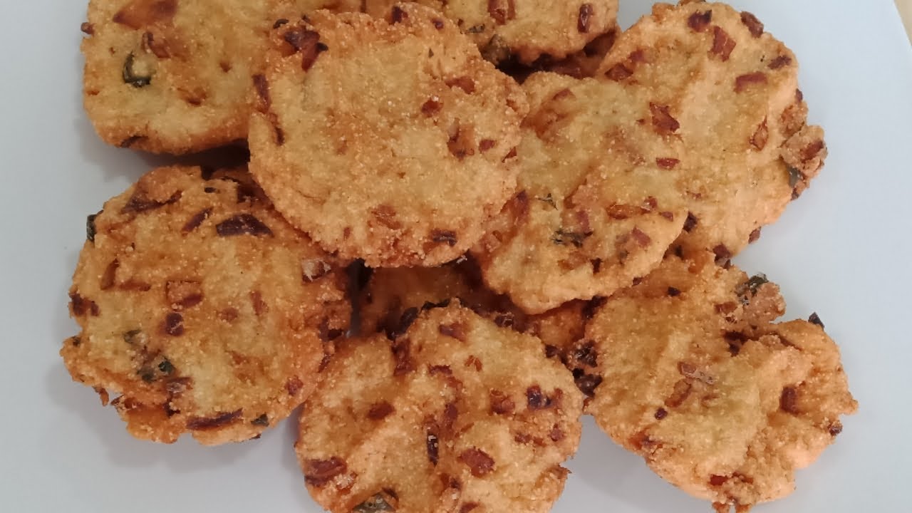 Quick & Easy Healthy Snacks Recipe/ Instant Rava Vada Recipe.
