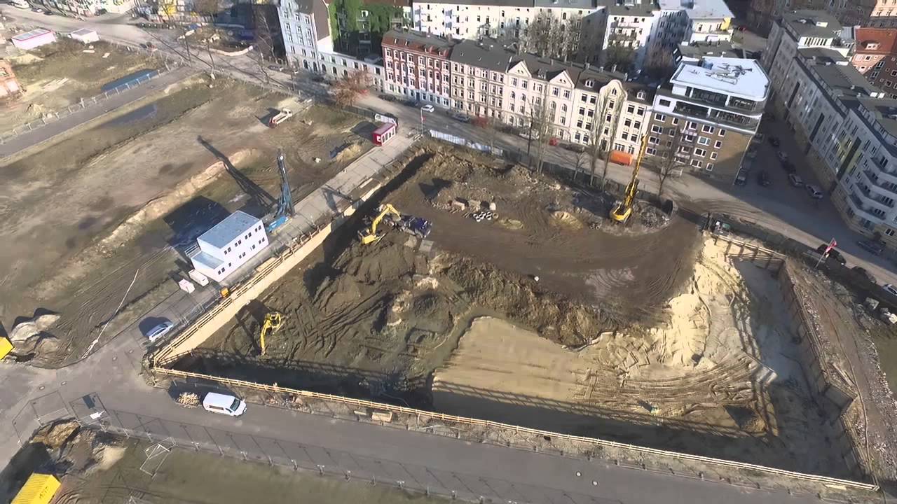 Bahnhof Altona und die Baustelle des neuen Stadtteils...