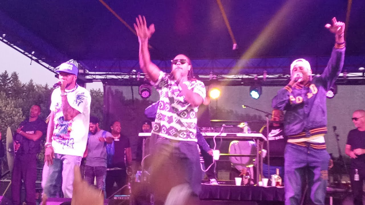 Bone Thugs N Harmony intro & Creepin on a come up in Lansing, Michigan 7-29-22