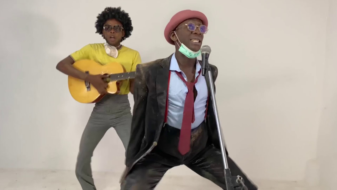 Jaaw Ketchup : Poussi&egrave;re Bi