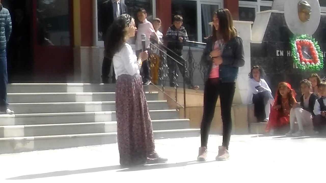 ISPARTA ALİKÖY KÜÇÜK HACILAR.  KÖYLÜ İLE ŞEHİRLİ